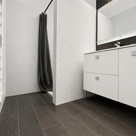 Avec Piscine Privée à *