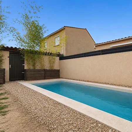 Avec Piscine Privée à Marsillargues